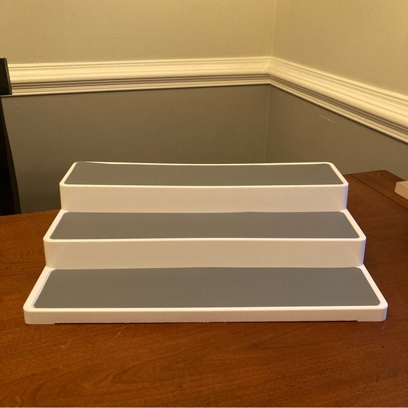 4/$10 - 3-Tier Plastic Spice Rack - Picture 2 of 6